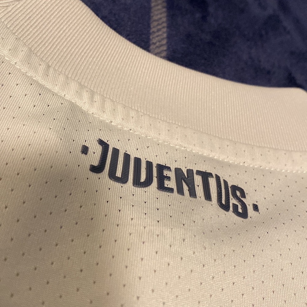 Juventus Adidas Training Jersey Size Small - Picture 11 of 11